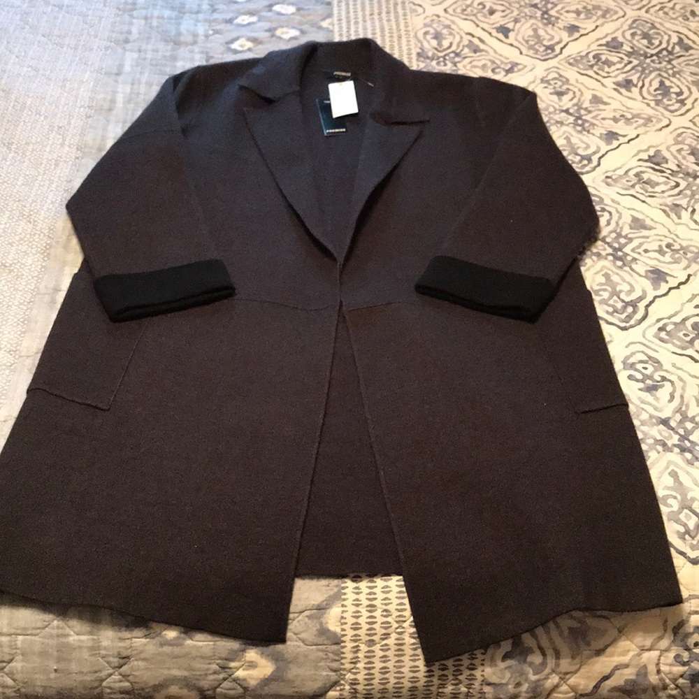 Jacket - Picture 1 of 4